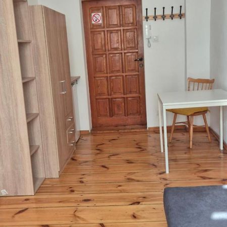 Hostel Tulip - Pokoj Jednoosobowy Nr 3 Ze Wspolna Lazienka I Kuchnia Szczecin Eksteriør bilde