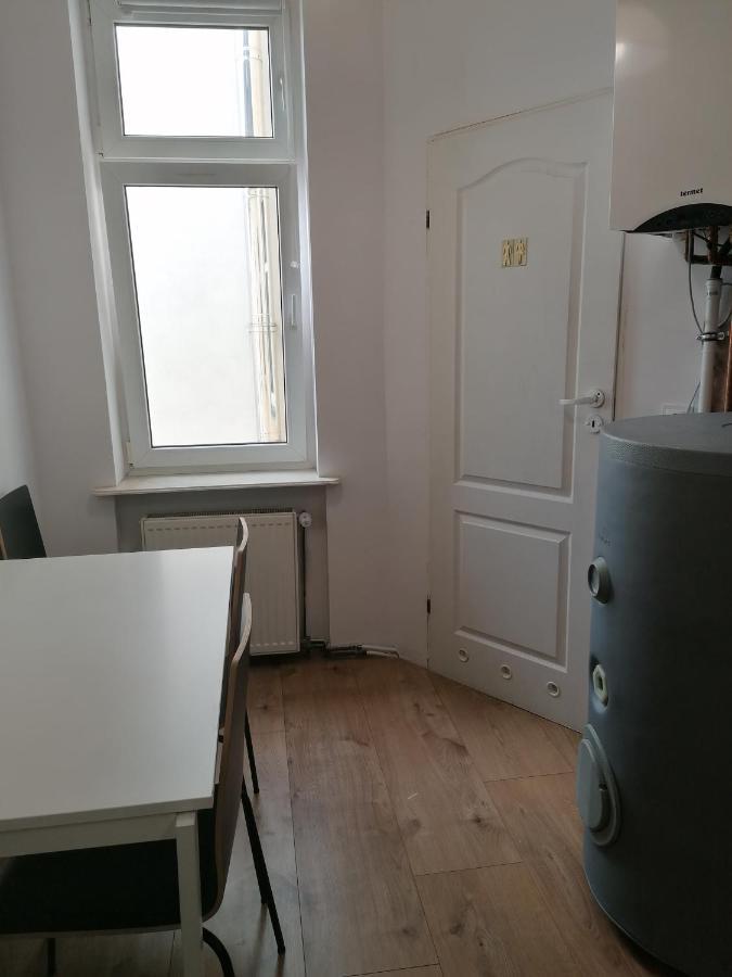 Hostel Tulip - Pokoj Jednoosobowy Nr 3 Ze Wspolna Lazienka I Kuchnia Szczecin Eksteriør bilde