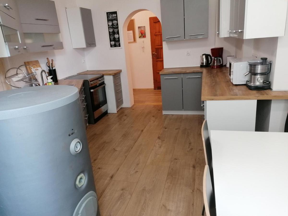 Hostel Tulip - Pokoj Jednoosobowy Nr 3 Ze Wspolna Lazienka I Kuchnia Szczecin Eksteriør bilde